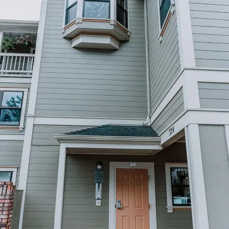 Bay Breeze across from Waterfront