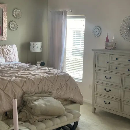 Village of Mallory, Close to Sumter Landing Sq. 3BD, 2Bath with Gas Golf Cart.