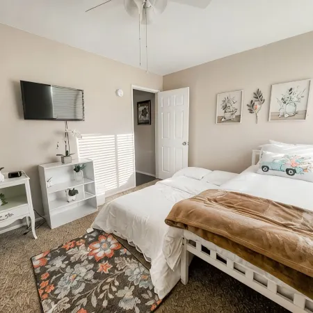 The Highlight of West Lancaster - 1-3 miles from the Fwy, Parks, and Restaurants