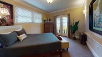 Lower Suite: a classic suite in a quiet Seattle home 弗里蒙特住宿飯店