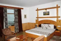 Hotel Mountain Trail Manali - Bed and Breakfasts