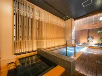 老英格蘭道後山手酒店 鄰近廣場小少爺的酒店