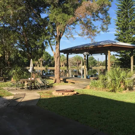 The Fish House - AWESOME BOAT RAMP -Waterfront -Scalloping-Fishing