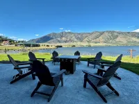 Lakeview Manor overlooking Henry's Lake - Worldclass Fishing - Near Yellowstone - Jacuzzi