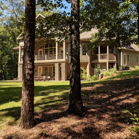 Lake Front, Quiet, Private cove on 4.75 acres, Canoe, 2 Kayak, 2 boat docks