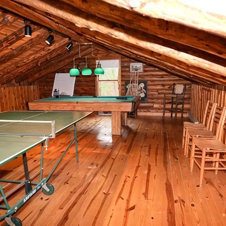 River's Bend Cabin Offers Solitude and Play on the Upper James River