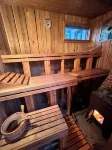 Relaxing & Rejuvenating Retreat w/Hot tub, Pool, Sauna, & Games for family+pets - Alphydda