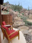 10 Minute Walk to Downtown Cave Creek Restaurants, Night Life and Shops - Wi-Fi