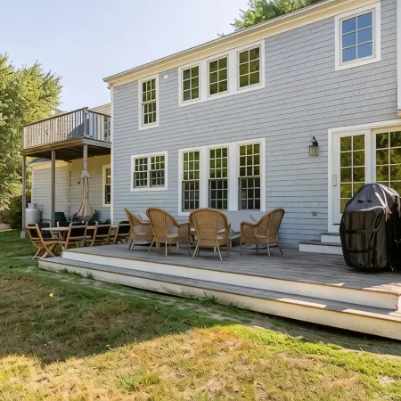 Spacious Getaway Close to Newport & Beaches