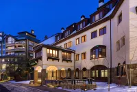 Poste Montane Lodge by East West - Condos