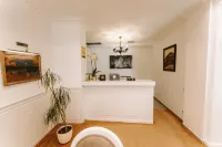 Golden Hotel - Pet friendly