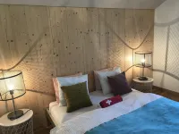 A Magnificent, Carefree Home - Homestays
