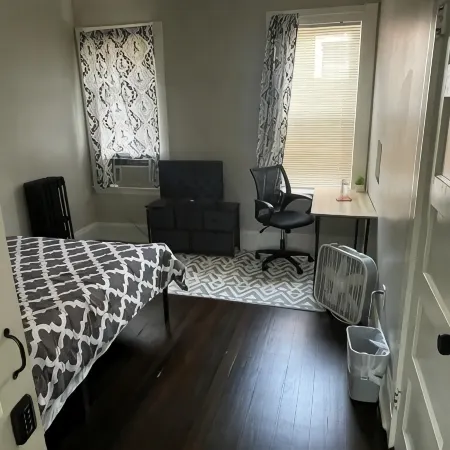 Homestay in Boston Fields Corner Area