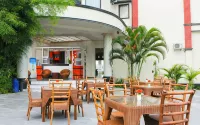 Grand Duta Hotel - Bares