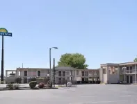 Days Inn by Wyndham Hurricane Mills Hotels in Humphreys County