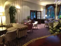 Oakwood Hall Hotel Hotels in Bingley