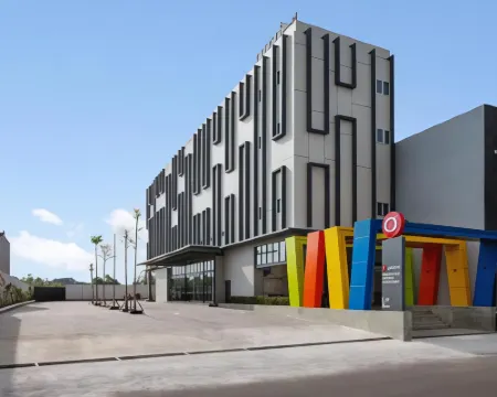 Amaris Hotel Tasikmalaya Hotels in Cihideung