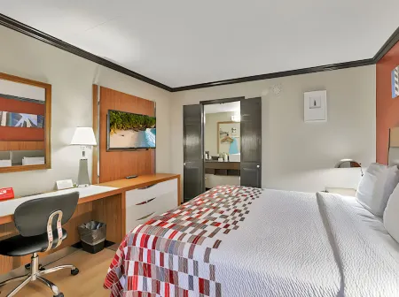 Red Roof Inn Uhrichsville Отели в г. Монро Тауншип