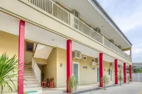 RedDoorz Syariah Near Suncity Mall Sidoarjo Hotels in der Nähe von University of Muhammadiyah Sidoarjo
