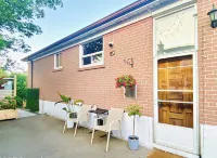 Sunrise Tree Guest House Hotels near Carmel IPC Toronto - Malayalam Pentecostal Church in Scarborough