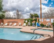 Econo Lodge Inn & Suites Hotels in La Cienega