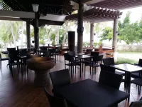Santiago Bay Garden & Resort Hotels in San Francisco