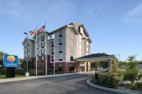 Comfort Inn & Suites Hotels in Ridge