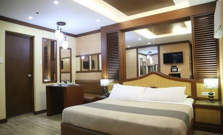 Victoria Court Las Pinas Motorist Lodge - Housity
