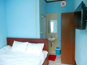 Lucky Backpacker Hostel