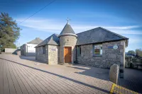 Oak Tree Inn Hotels in Balmaha