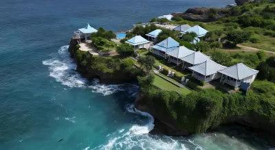 Cliff Park Lembongan Hotels near Kelingking Beach