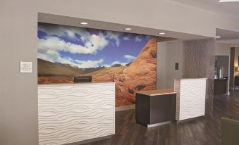 La Quinta Inn & Suites by Wyndham Las Vegas Summerlin Tech