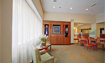 La Quinta Inn & Suites by Wyndham New Haven