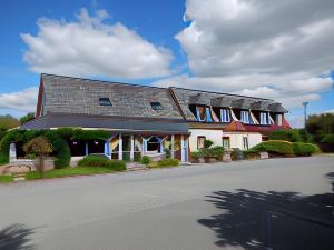 Logis Hotel Lodge la Valette