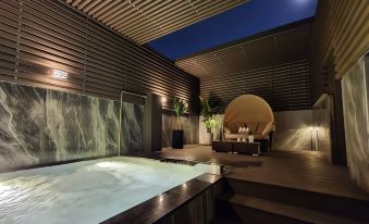 Stavia Hotel