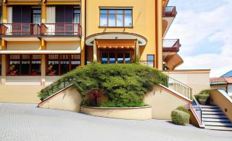 Hotel 2000 - Housity