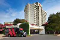 Bethesda Marriott Отели рядом с достопримечательностью «Парк Слиго Авеню Нейборхуд»