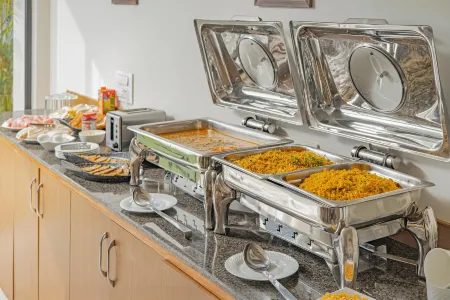 Treebo City Inn Satara Отели в г. Сатара