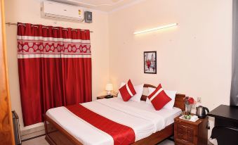 Hotel Sunshine I Couple Friendly I Budget Friendly