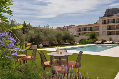 Marconia Boutique Residence Hotels near Font de Santa Anna