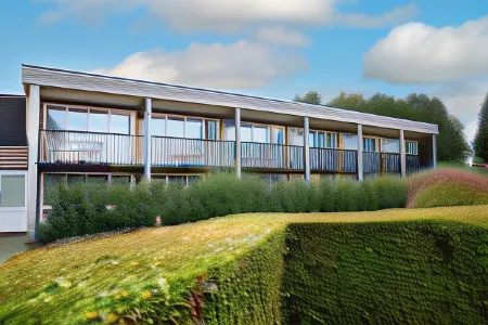 Hotel Restaurant Eeserhof Отели в г. Gasselternijveen