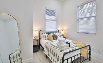 Walkable to Downtown - Casita 1