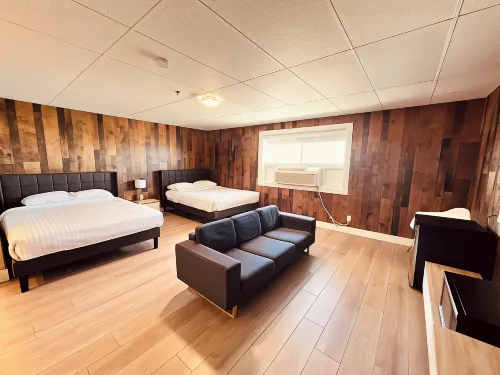 Camrose le Chateau Hotel Hotels in Camrose
