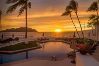 Ocean View Beach Hotel - Pool