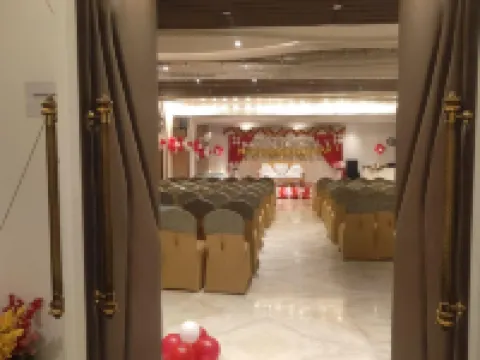 Hotel Gold in Leaf Hotels in Aligarh