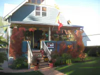 Phoenix House B&B Hôtels à : Stettler
