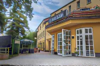 Hotel Und Restaurant Kranichsberg - Pools