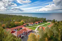 Stora Frögården Hotels in Мербілонга