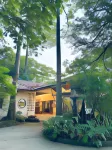 Tree House Hotel Hotels in der Nähe von Sisaket Technical College