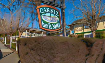 Carmel Inn & Suites